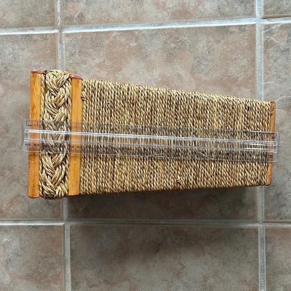 Large Rope Wrapped Wooden Vase - Picture 8 of 13